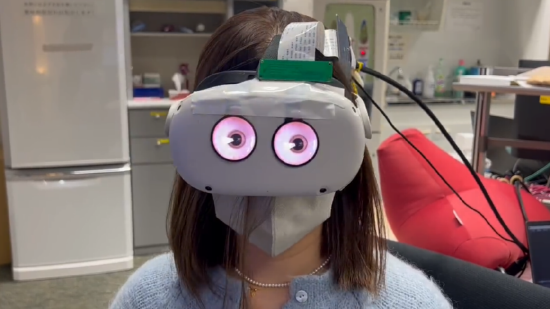 NTV 研发实验室展示具有“数字眼睛”的反向透视头显原型