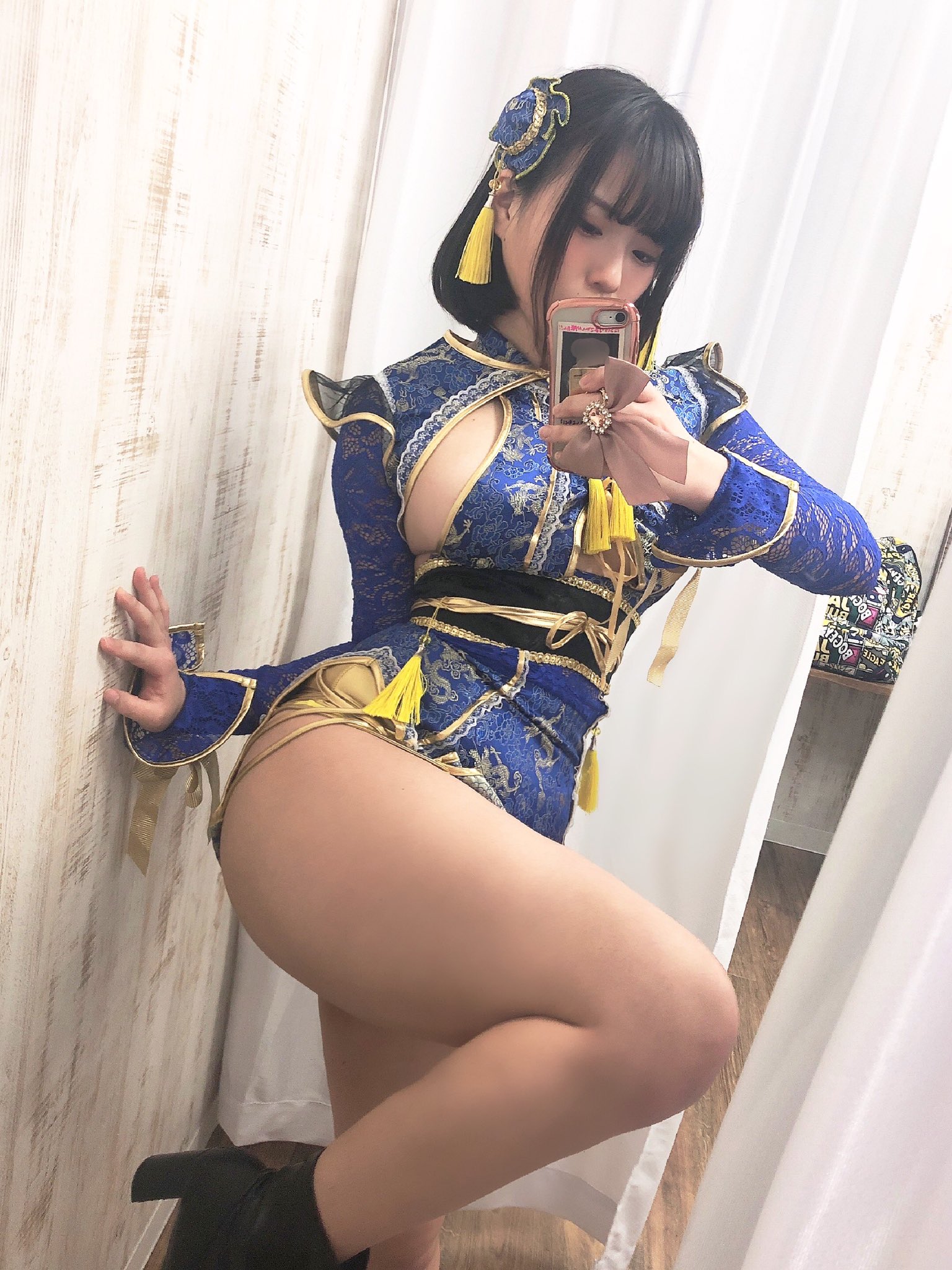 1 4 微00肉身材好养眼！小恶魔系Coser《橘あさひ》哪个角度性感自己最清楚！