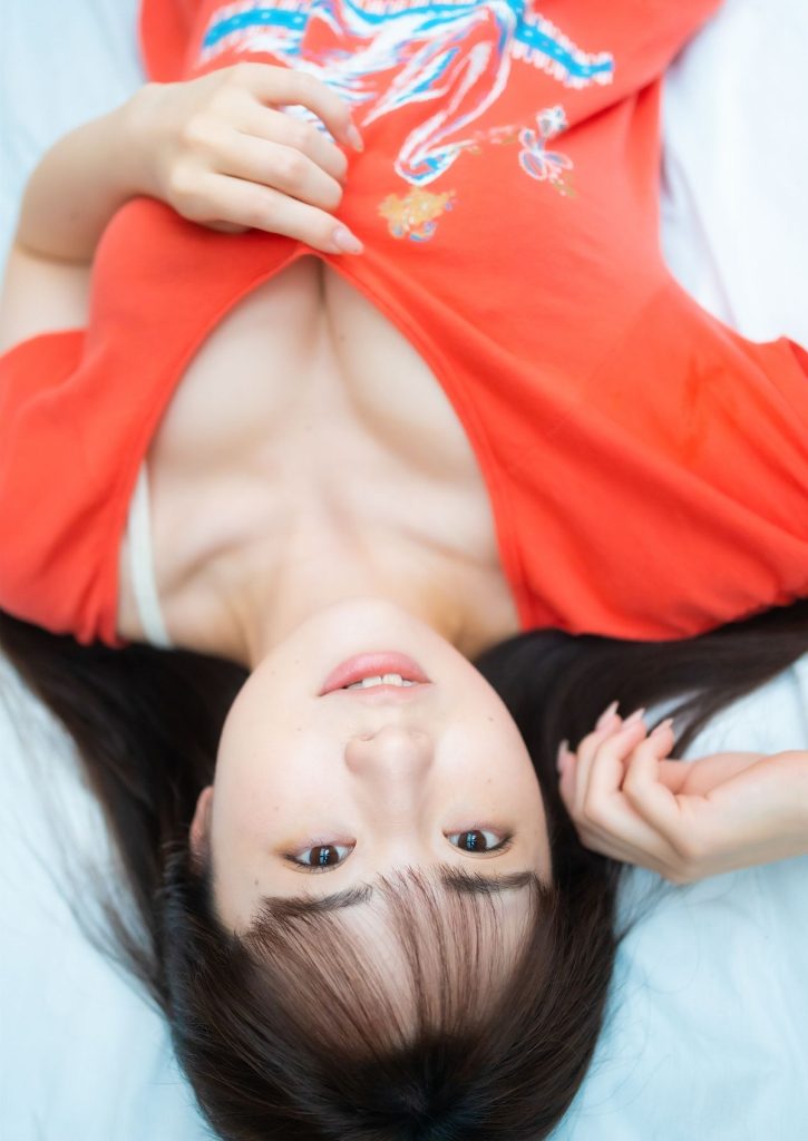 神秘「美乳少女」初登场！《西野梦菜》有着小动物萌感的写真新人！