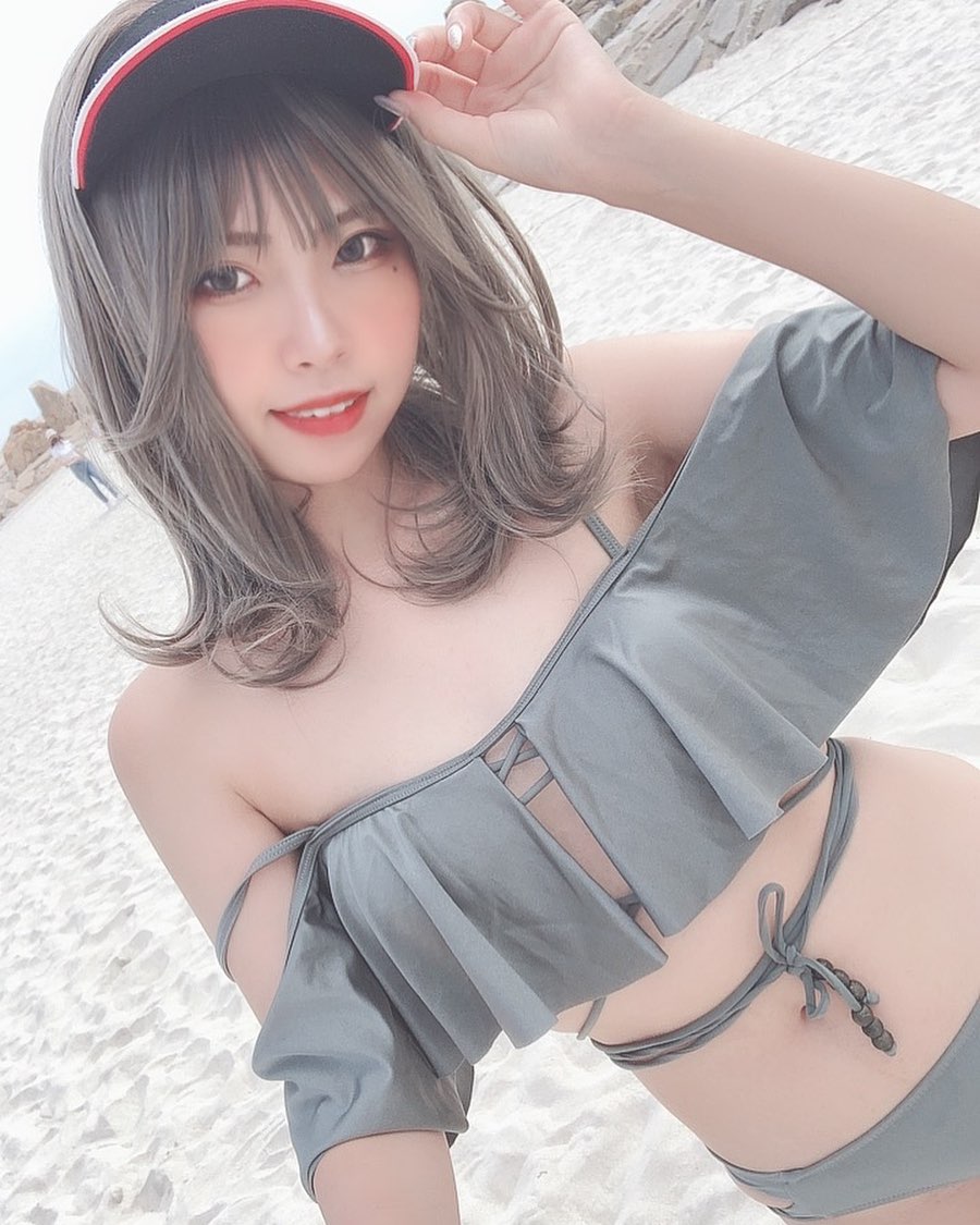 是「贫乳」又怎样？Coser《六糖》撩人姿态大胆散发色气感！