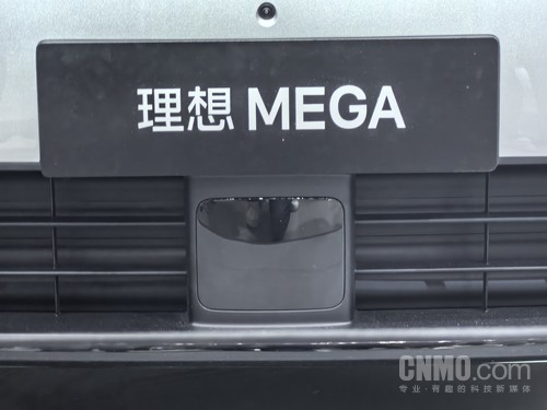 理想MEGA正式开启预订 预售价60万以内 明年2月交付