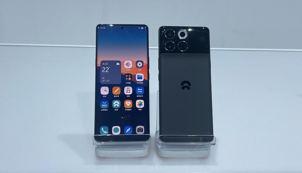 蔚来NIO Phone 2的开发已经完成 但发布还有段时间