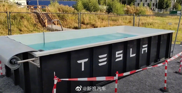 这是什么新奇操作？特斯拉超级充电站在德国配置泳池