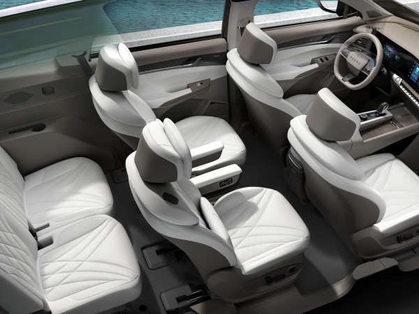 新款荣威RX9官图发布 定位中大型SUV 搭载2.0T发动机