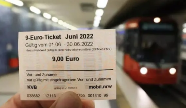 3个月售出3800万份！德国9欧元火车月票计划大受欢迎