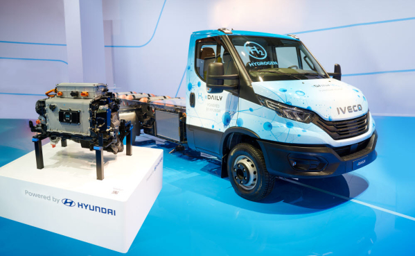 现代联合依维柯推出氢电货车 一次充电可行驶350公里