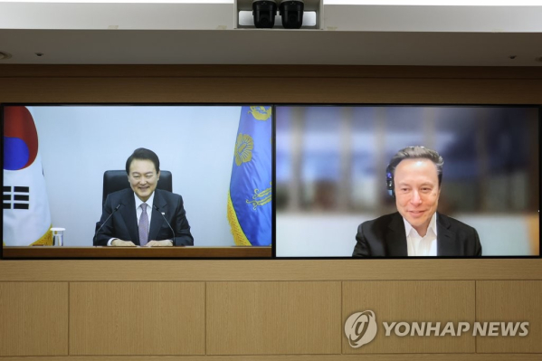 韩总统在线会见马斯克 呼吁特斯拉加强在韩国投资