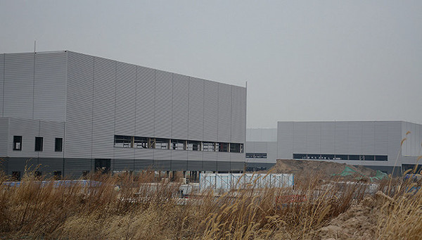 小米汽车工厂一期项目厂房已基本成型 预计今年6月完工