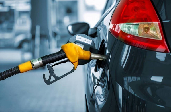 国内燃油价格将在2月3日再次调整 国际油价或大幅上涨