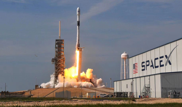 2002年入职！SpaceX总裁荣获2023年国家太空奖杯