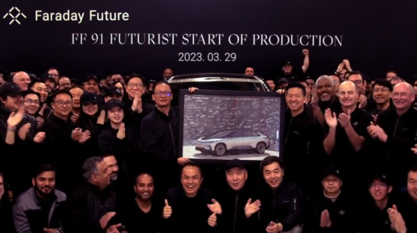 造车梦终成真！FF 91 Futurist正式投产 贾跃亭登台演讲