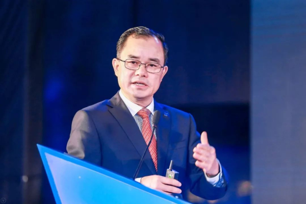 长安董事长朱华荣：到2025年将推出27款新能源汽车