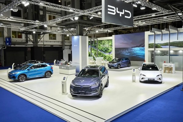 出击海外！比亚迪携五款新能源车型亮相巴塞罗那车展