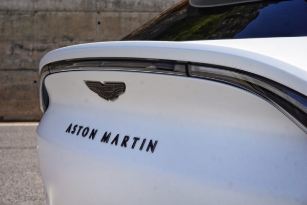 体验阿斯顿&middot;马丁DBX707 看看超跑品牌是怎么做SUV的