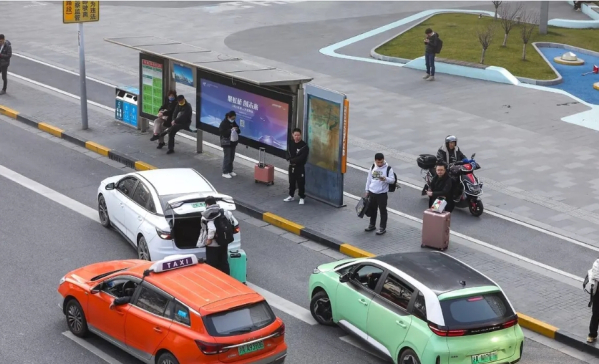 上海浦东机场网约车恢复运营 乘客可通过各平台预约用车