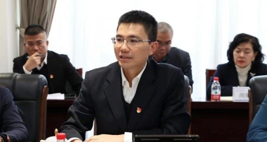 康洪正式出任格力集团董事长 董明珠于2016年卸任