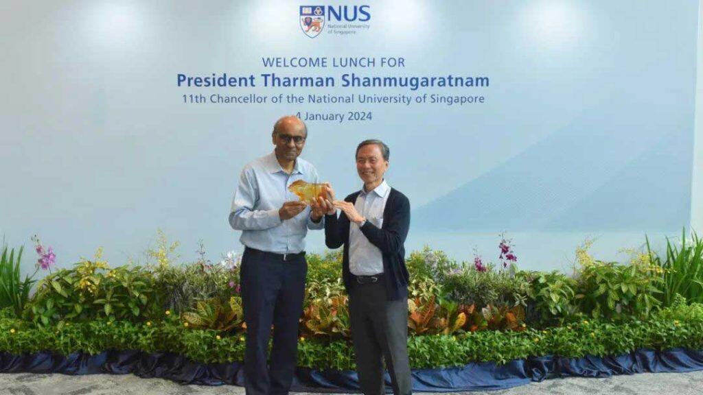 尚达曼总统出任新加坡国立大学第11任名誉校长