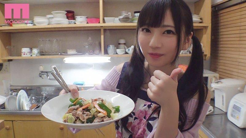 MIDE-897可爱甜美的七泽美绫(七沢みあ)上演家中突袭，用厨艺和美貌征服对手！