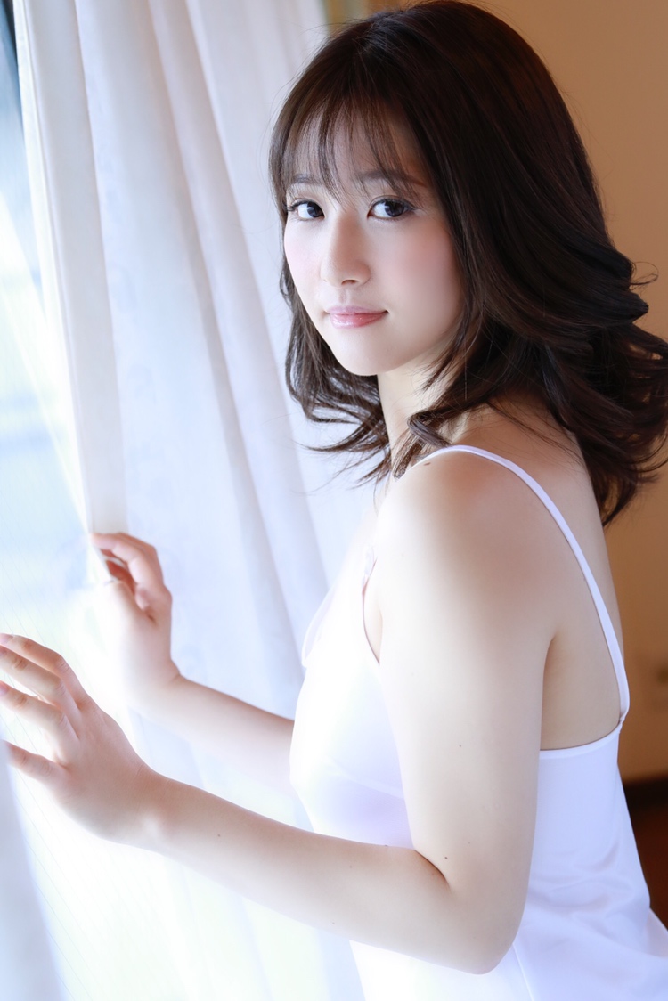 JFB-256三十三岁依然童颜焕发的大美女流田美奈实(流田みな実)，被爱人背叛而选择暗黑出道的可爱女士！